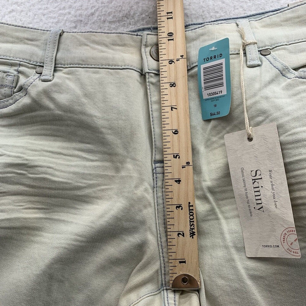 Torrid Sophia Skinny Jeans Plus Size 18 38x31 Bleached Denim Tapered Stretch - Picture 14 of 16